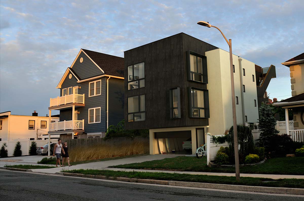 Modern Home Design in West End, Long Beach